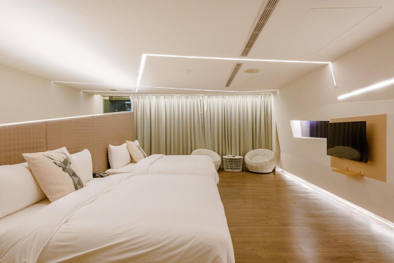 Ya Nold Hot Spring Hotel Jiaoxi Exteriör bild