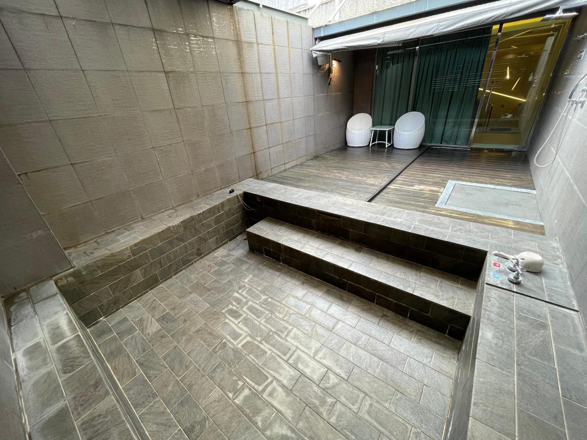 Ya Nold Hot Spring Hotel Jiaoxi Exteriör bild