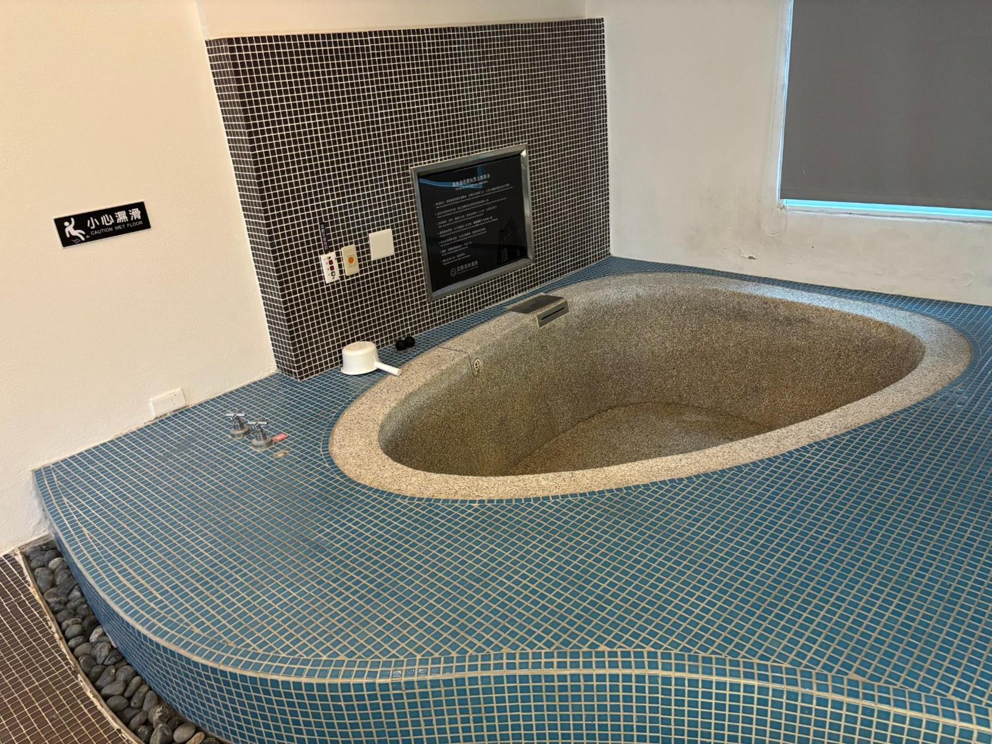 Ya Nold Hot Spring Hotel Jiaoxi Exteriör bild